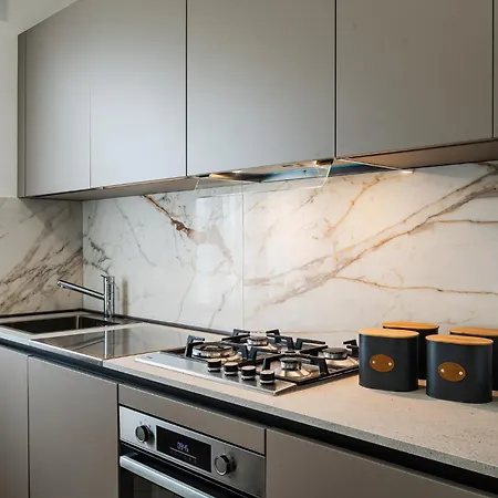 - Motor Valley-homes