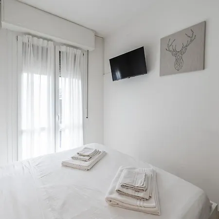 - Motor Valley-homes * Formigine