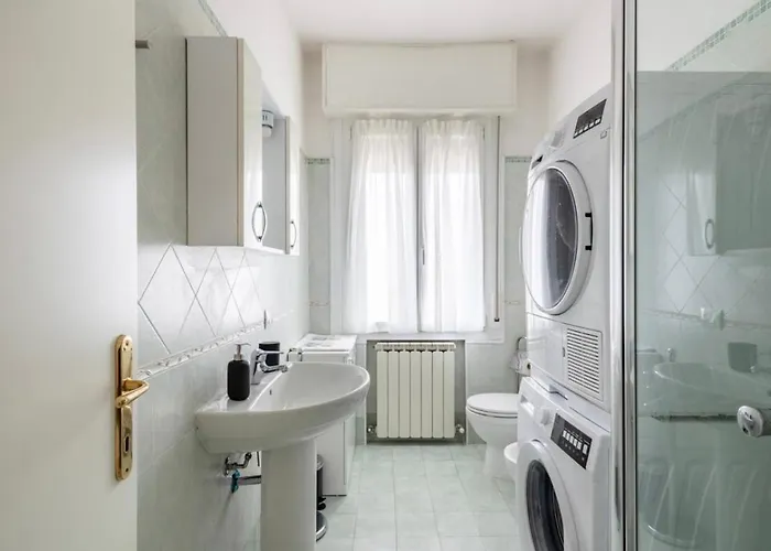 - Motor Valley-homes Apartment