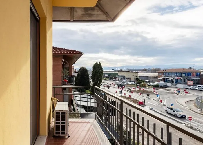 - Motor Valley-homes * Formigine