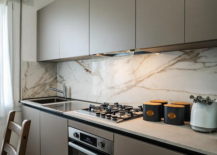 - Motor Valley-homes